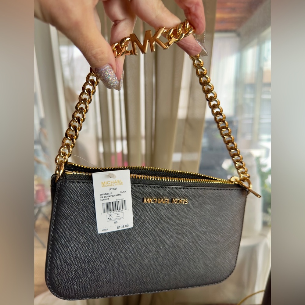 Michael Kors Jetset black leather small pouchette with MK on gold chain. NWT - Picture 2 of 4